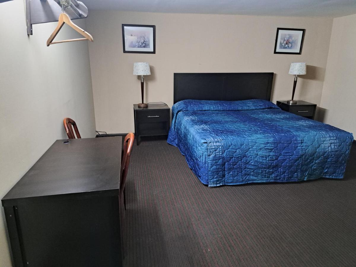 Pennswoods Inn Manheim Bagian luar foto
